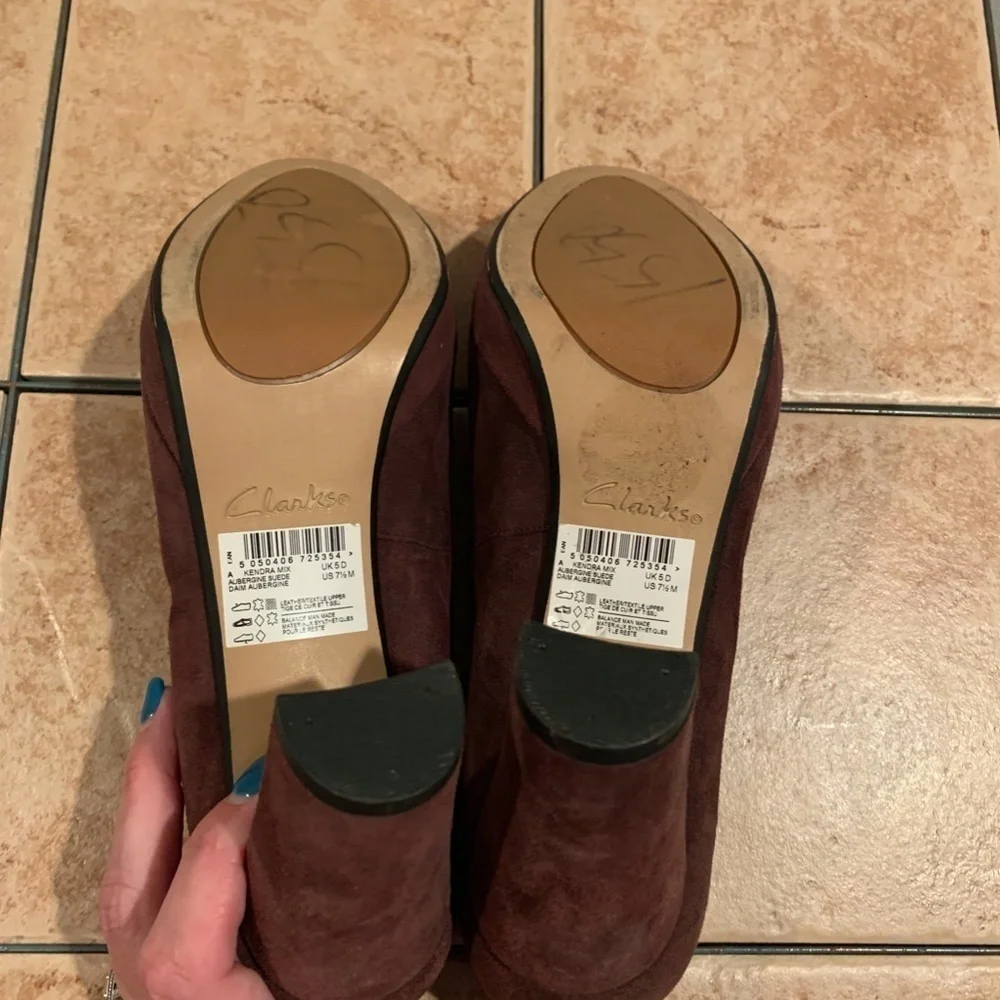 Clark Narrative Kendra Mix Suede Bootie in Aubergine size 7.5